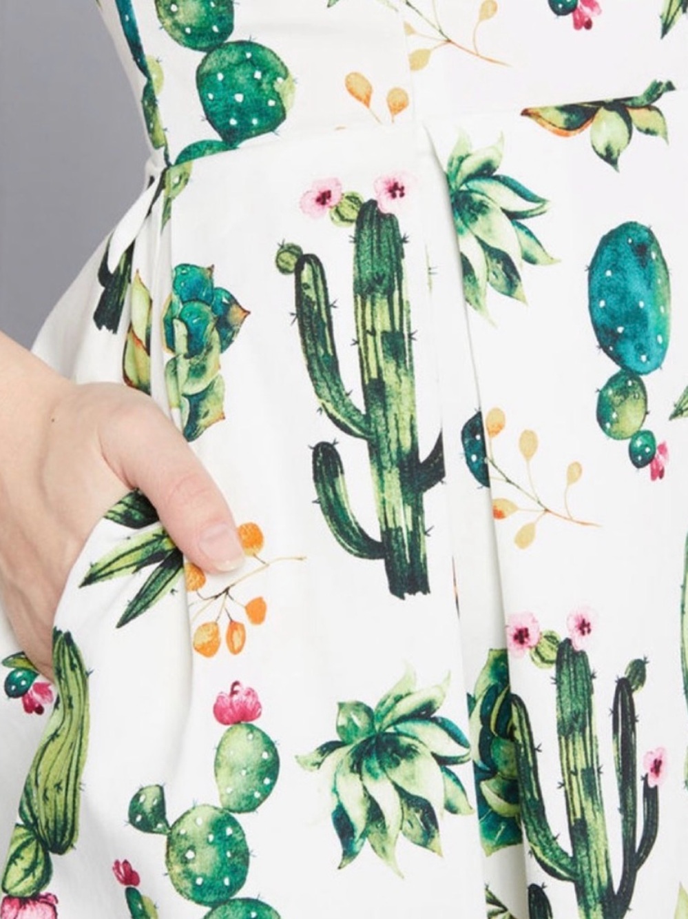 ModCloth - Ixia - White Cactus
Succulents Print Fit-and-Flare Dress with POCKETS - Picture 5 of 11